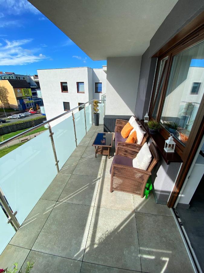 Apartament Sloneczny Apartment Jelenia Gora Bagian luar foto